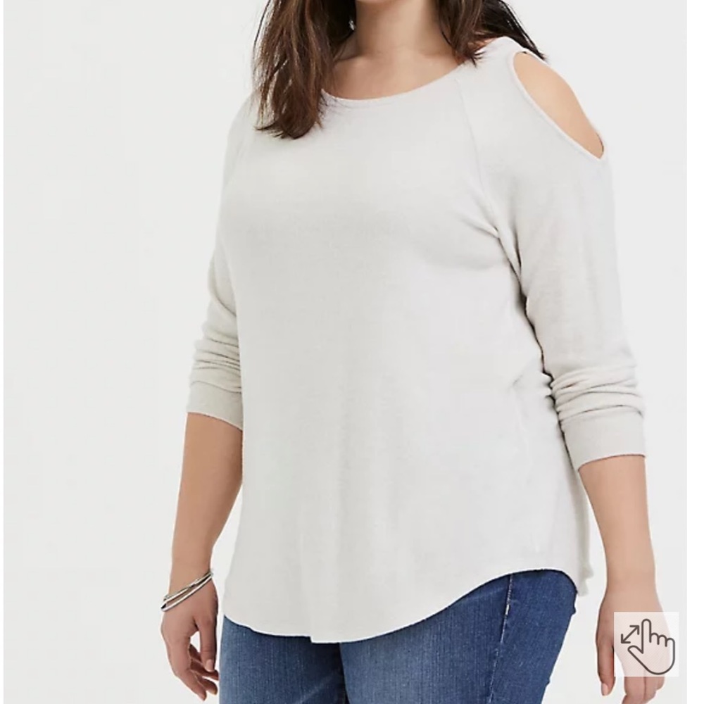 Torrid 2X Super Soft Plush Oatmeal Cold Shoulder Long Sleeve Tee